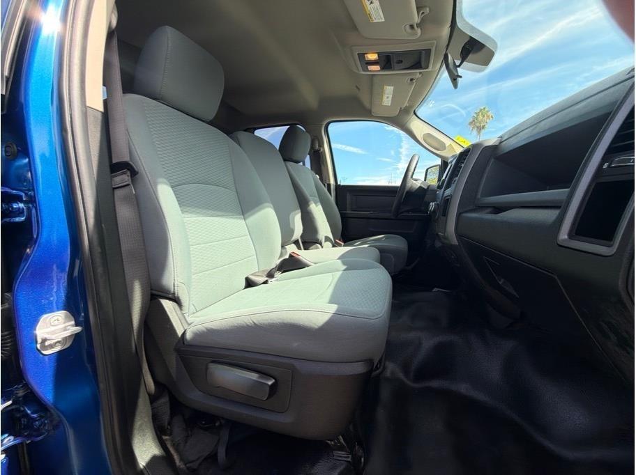RAM 1500 Classic Tradesman Quad Cab 2WD 2019