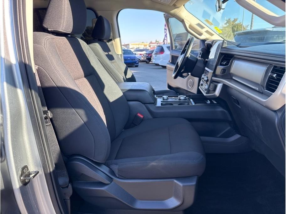 Ford Expedition XL 4WD 2023