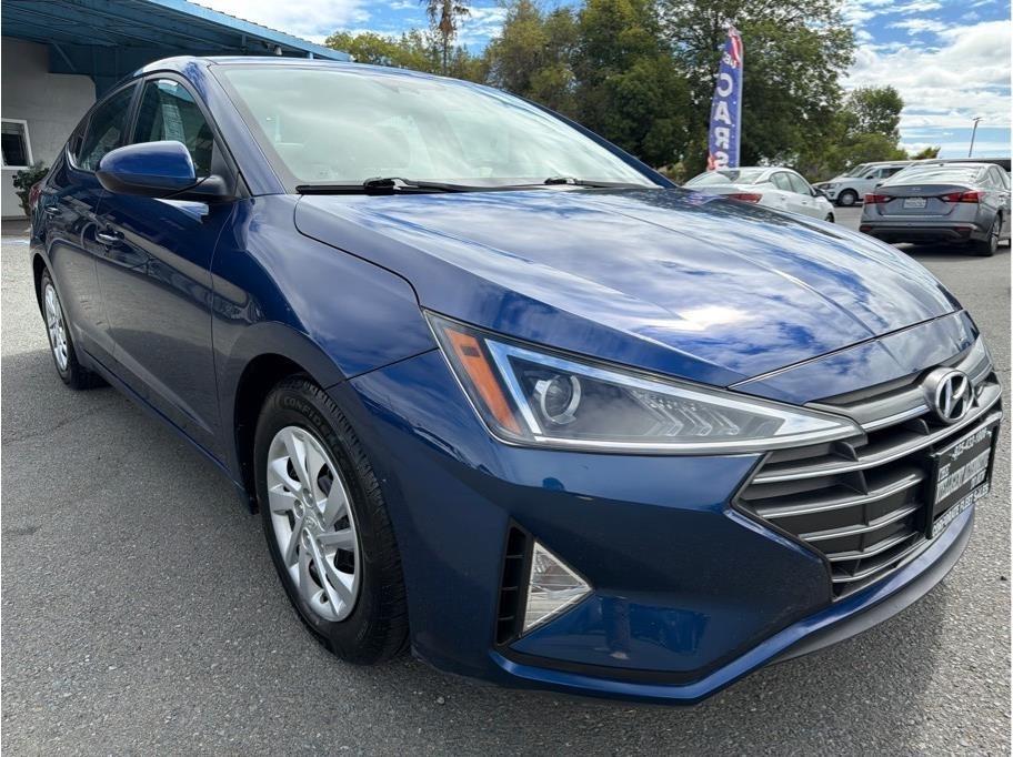 Hyundai Elantra SE 6M 2020
