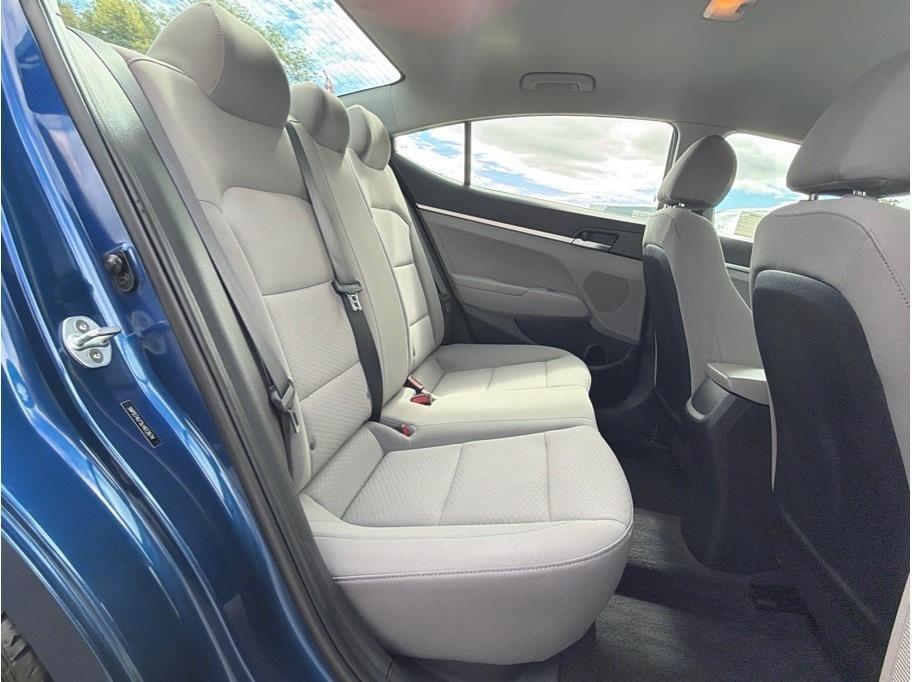 Hyundai Elantra SE 6M 2020