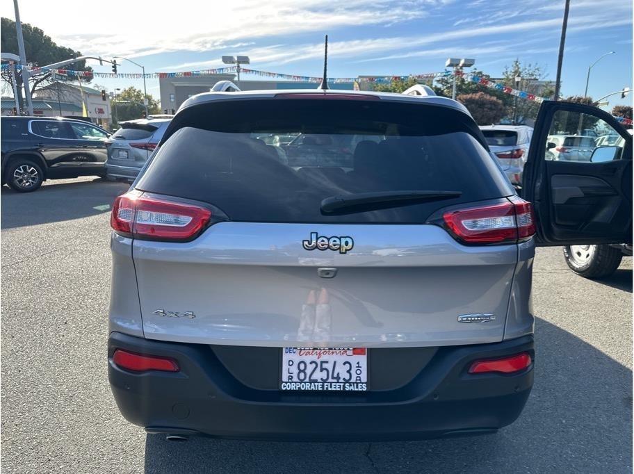 Jeep Cherokee Latitude 4WD 2018