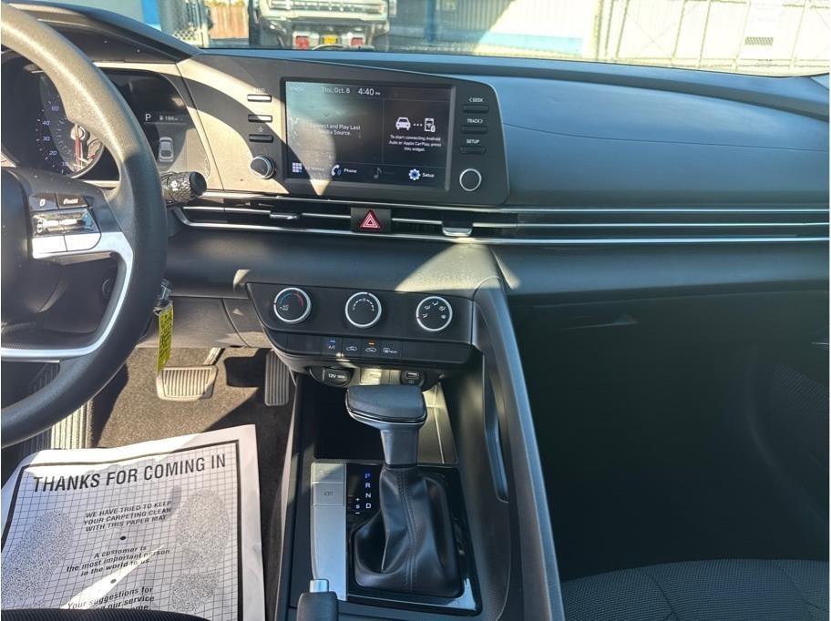 Hyundai Elantra SE 2023