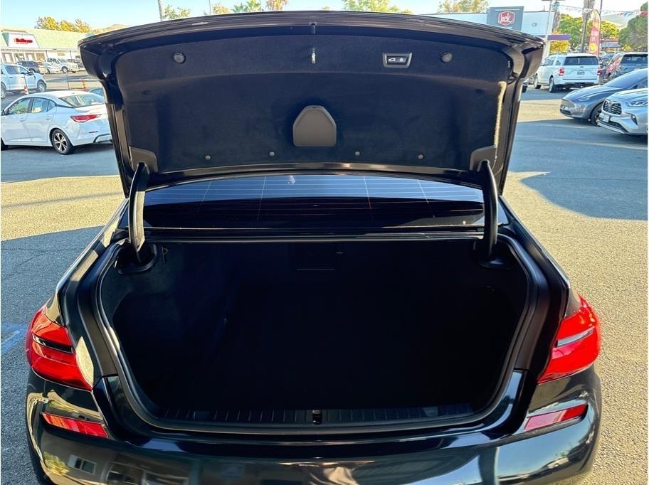 BMW 750i photo 20