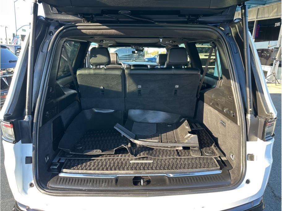Jeep Grand Wagoneer Series II 4WD 2024
