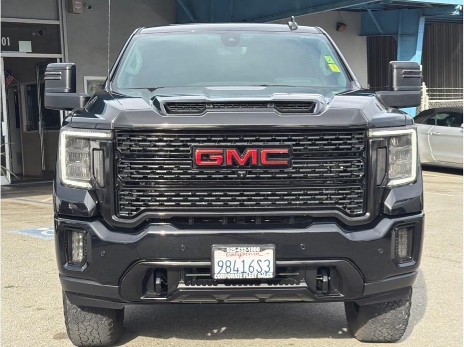 GMC Sierra 3500HD Denali Crew Cab 4WD 2023