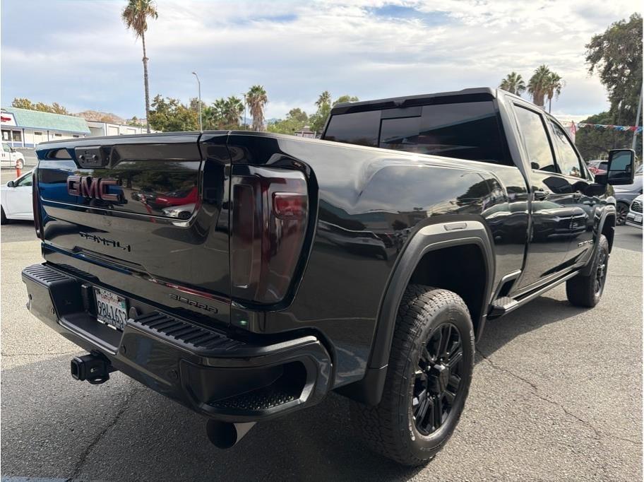 GMC Sierra 3500HD Denali Crew Cab 4WD 2023