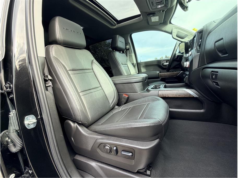 GMC Sierra 3500HD Denali Crew Cab 4WD 2023