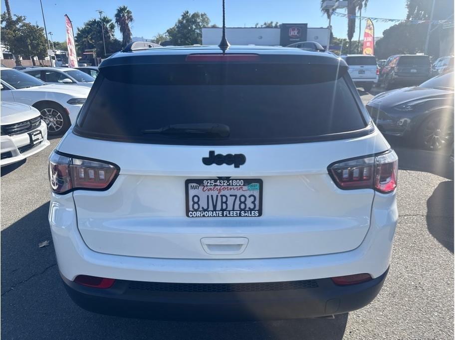 Jeep Compass Latitude FWD 2019