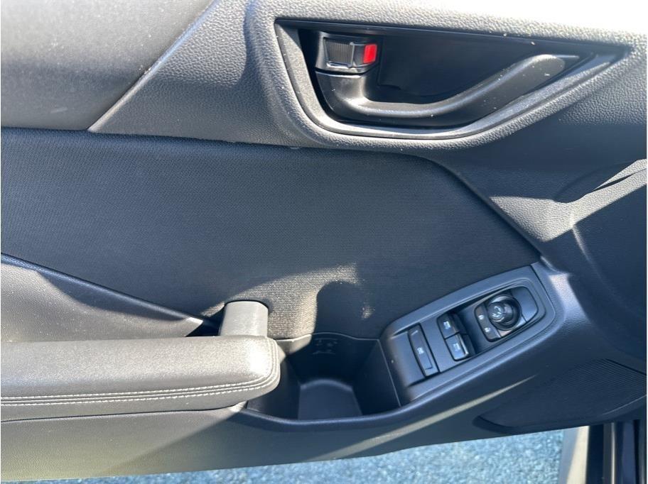 Toyota GR86 photo 9