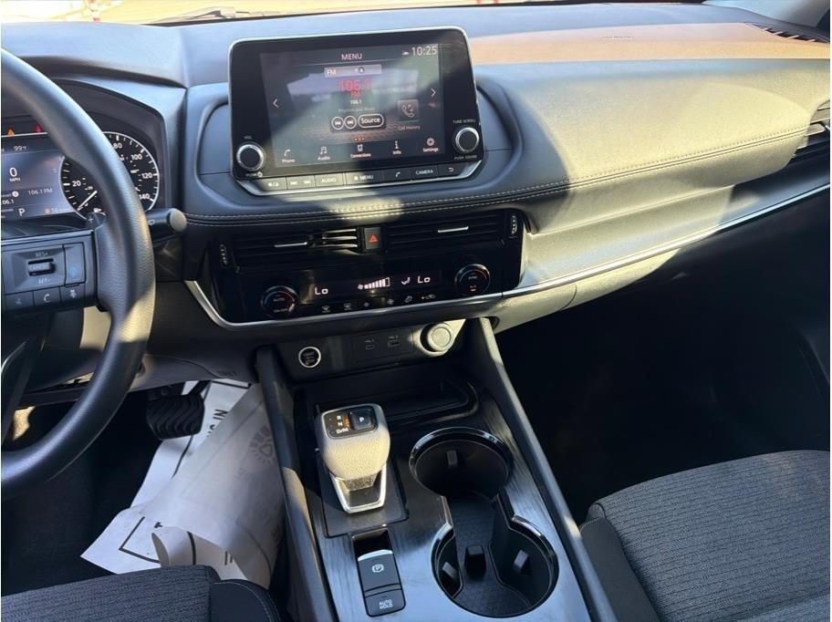 Nissan Rogue photo 13