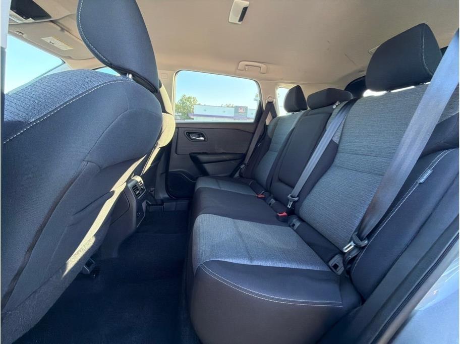 Nissan Rogue photo 15