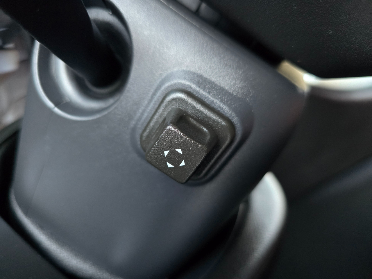 Cadillac Escalade 4WD 4dr Premium 2015