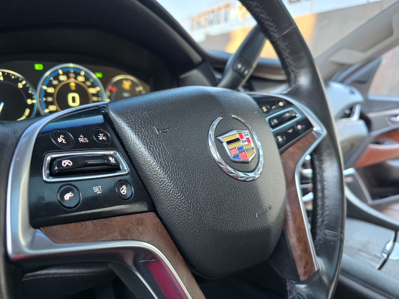 Cadillac Escalade 4WD 4dr Premium 2015