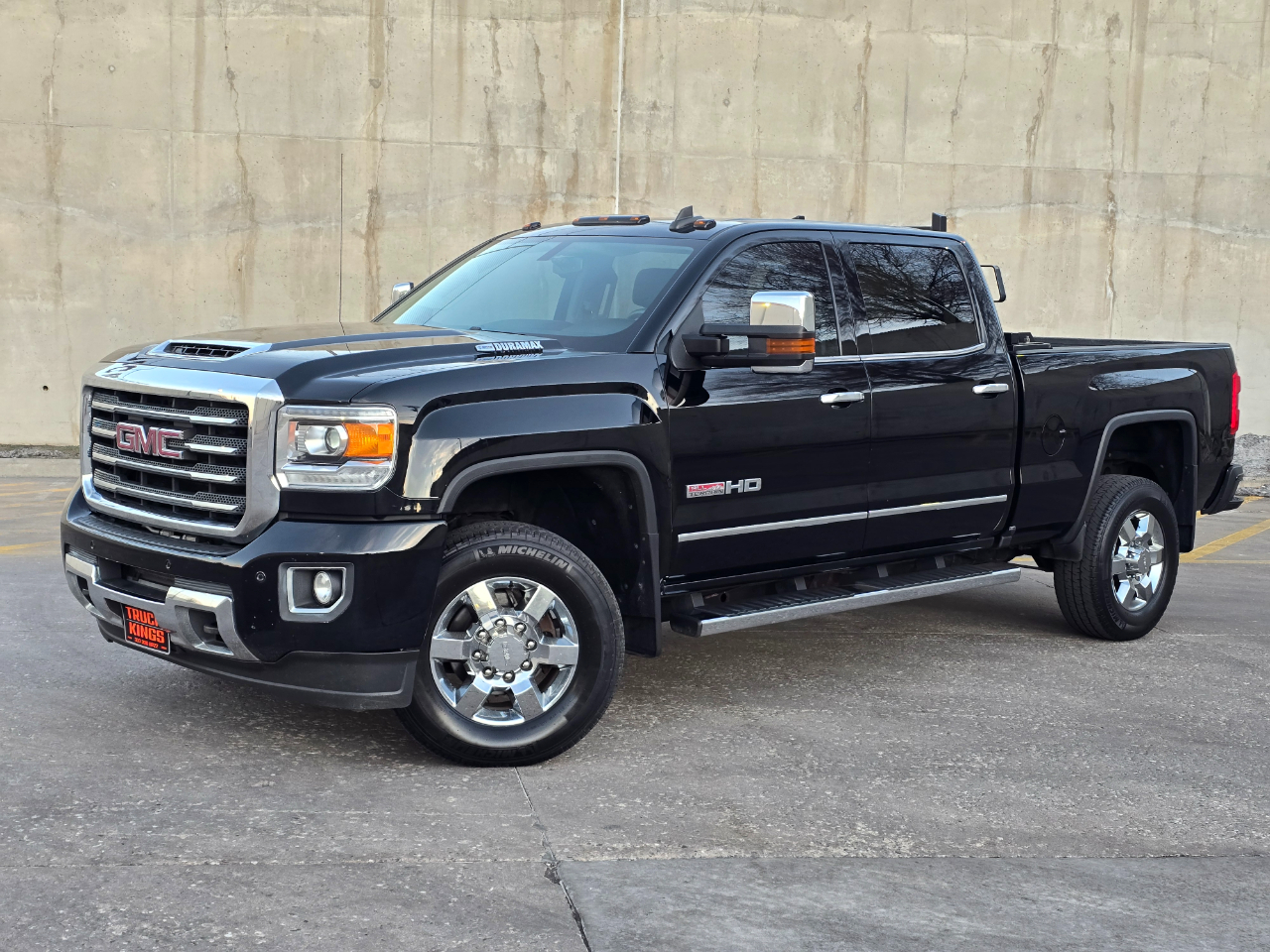2017 GMC Sierra 2500HD 4WD Crew Cab 153.7" SLT