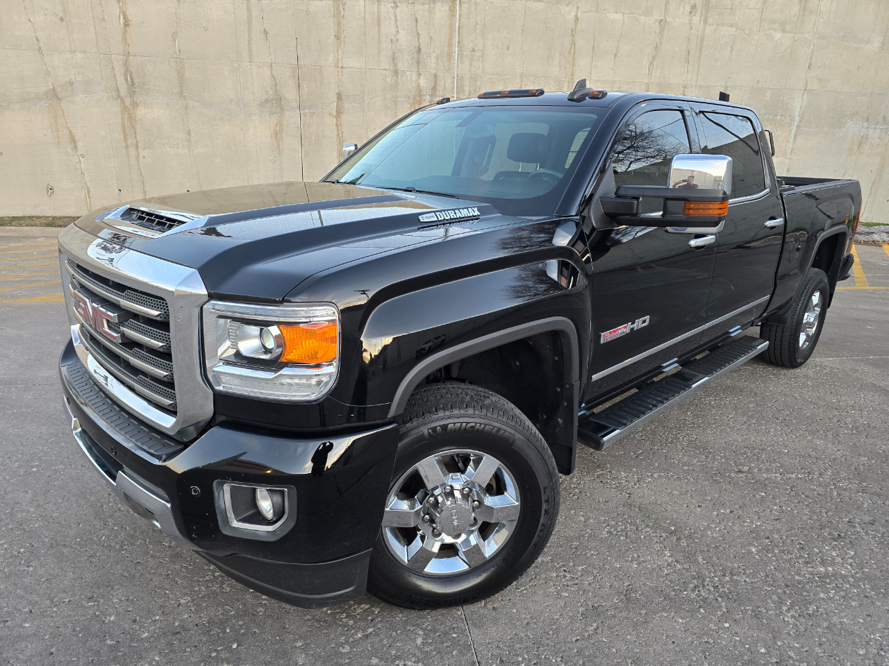 GMC Sierra 2500HD 4WD Crew Cab 153.7" SLT 2017