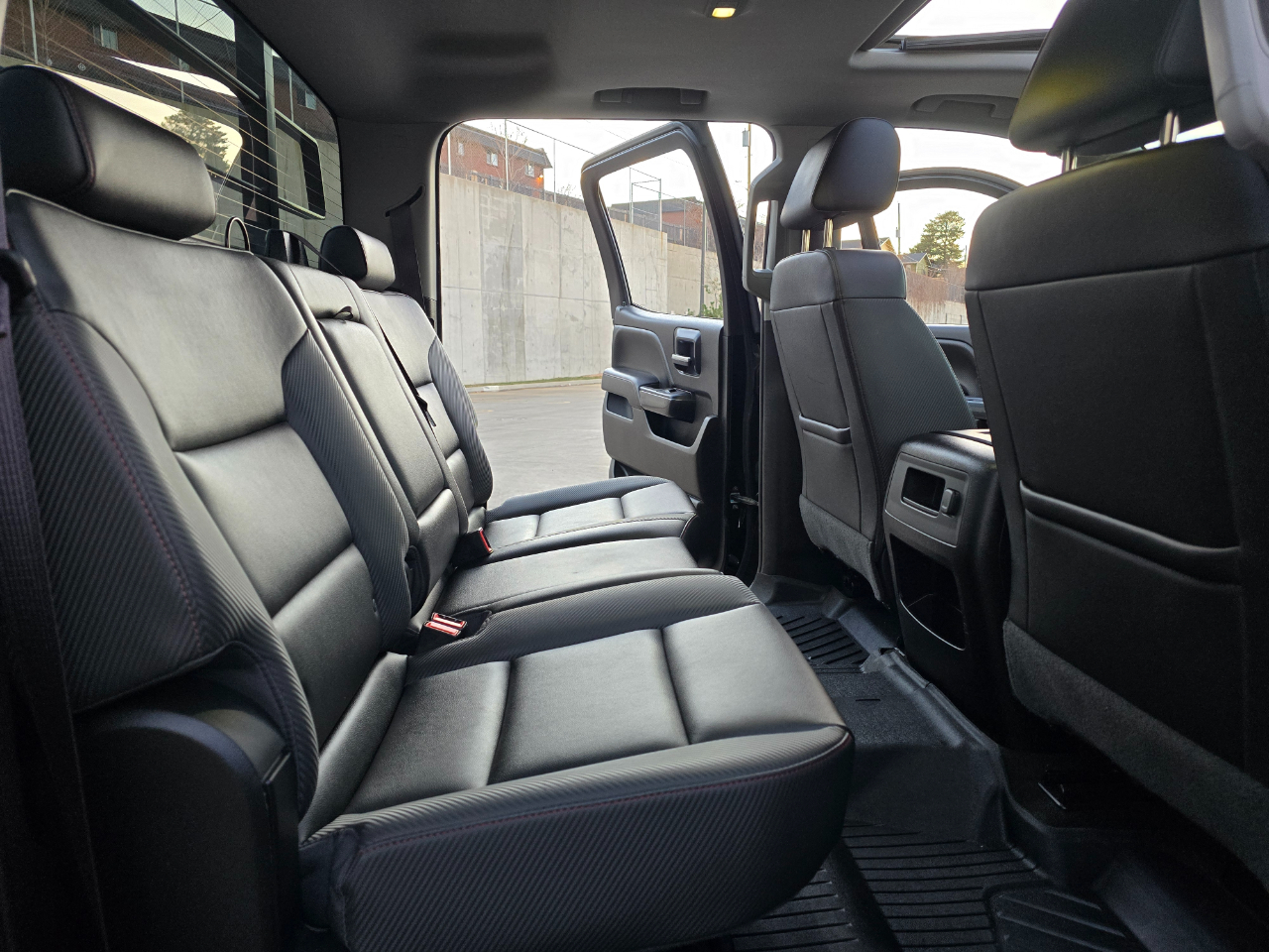 GMC Sierra 2500HD 4WD Crew Cab 153.7" SLT 2017