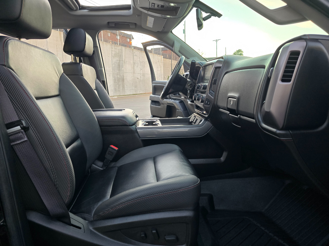 GMC Sierra 2500HD 4WD Crew Cab 153.7" SLT 2017