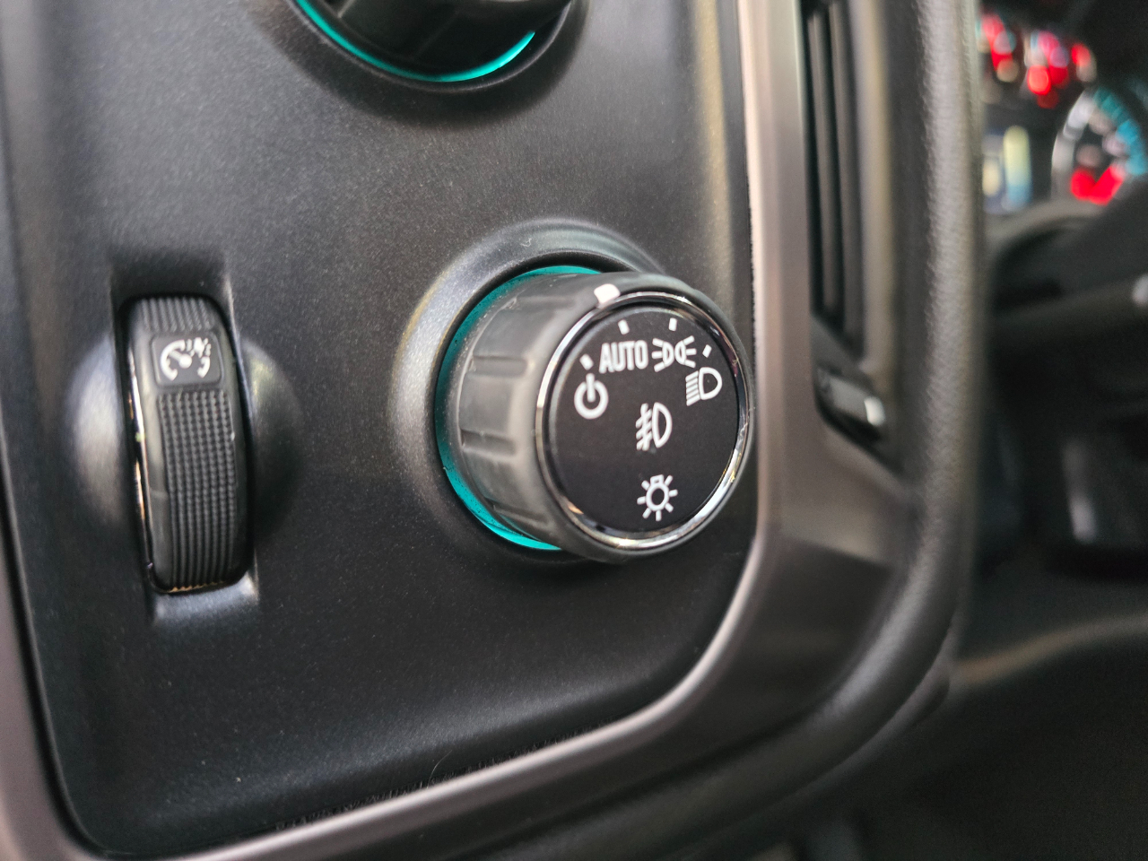 GMC Sierra 2500HD 4WD Crew Cab 153.7" SLT 2017