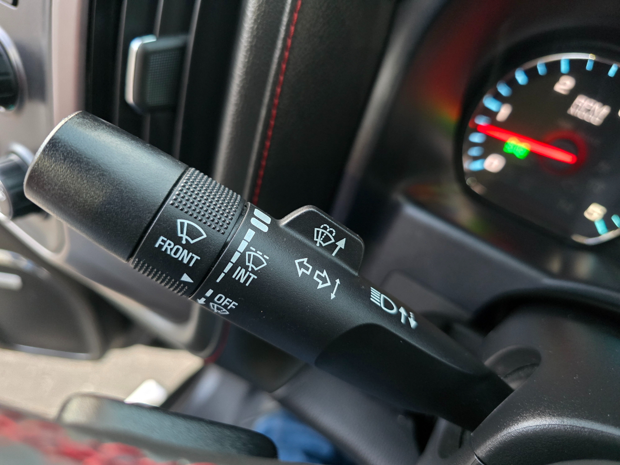 GMC Sierra 2500HD 4WD Crew Cab 153.7" SLT 2017