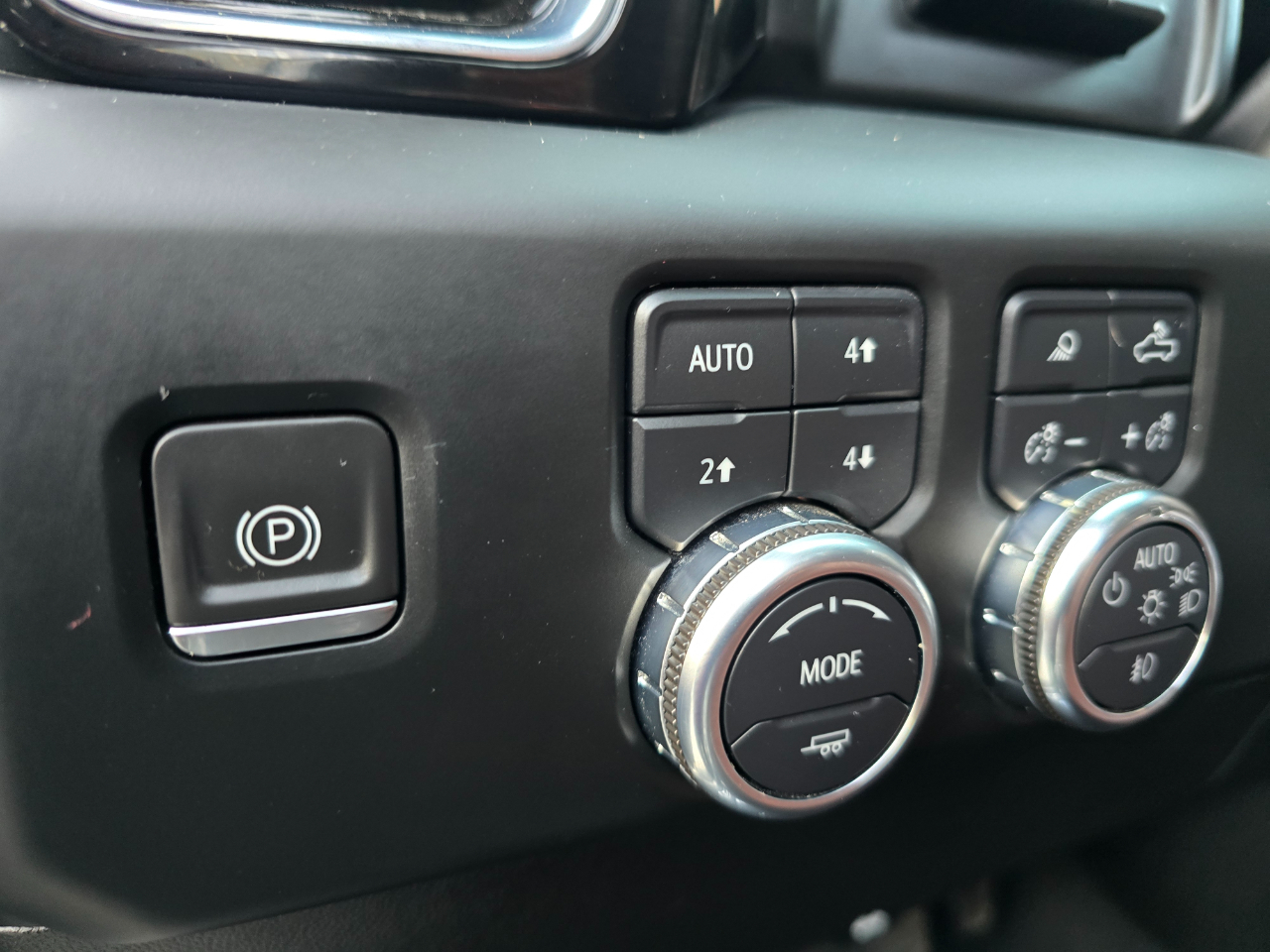 GMC Sierra 1500 4WD Crew Cab 147" Denali Ultimate 2022