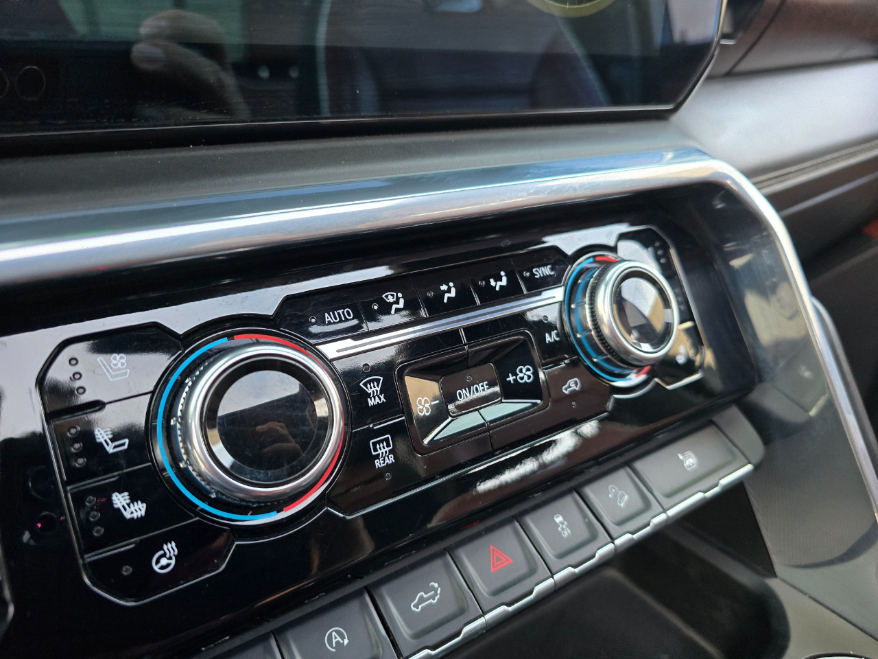 GMC Sierra 1500 4WD Crew Cab 147" Denali Ultimate 2022