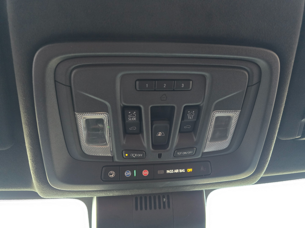 GMC Sierra 1500 4WD Crew Cab 147" Denali Ultimate 2022