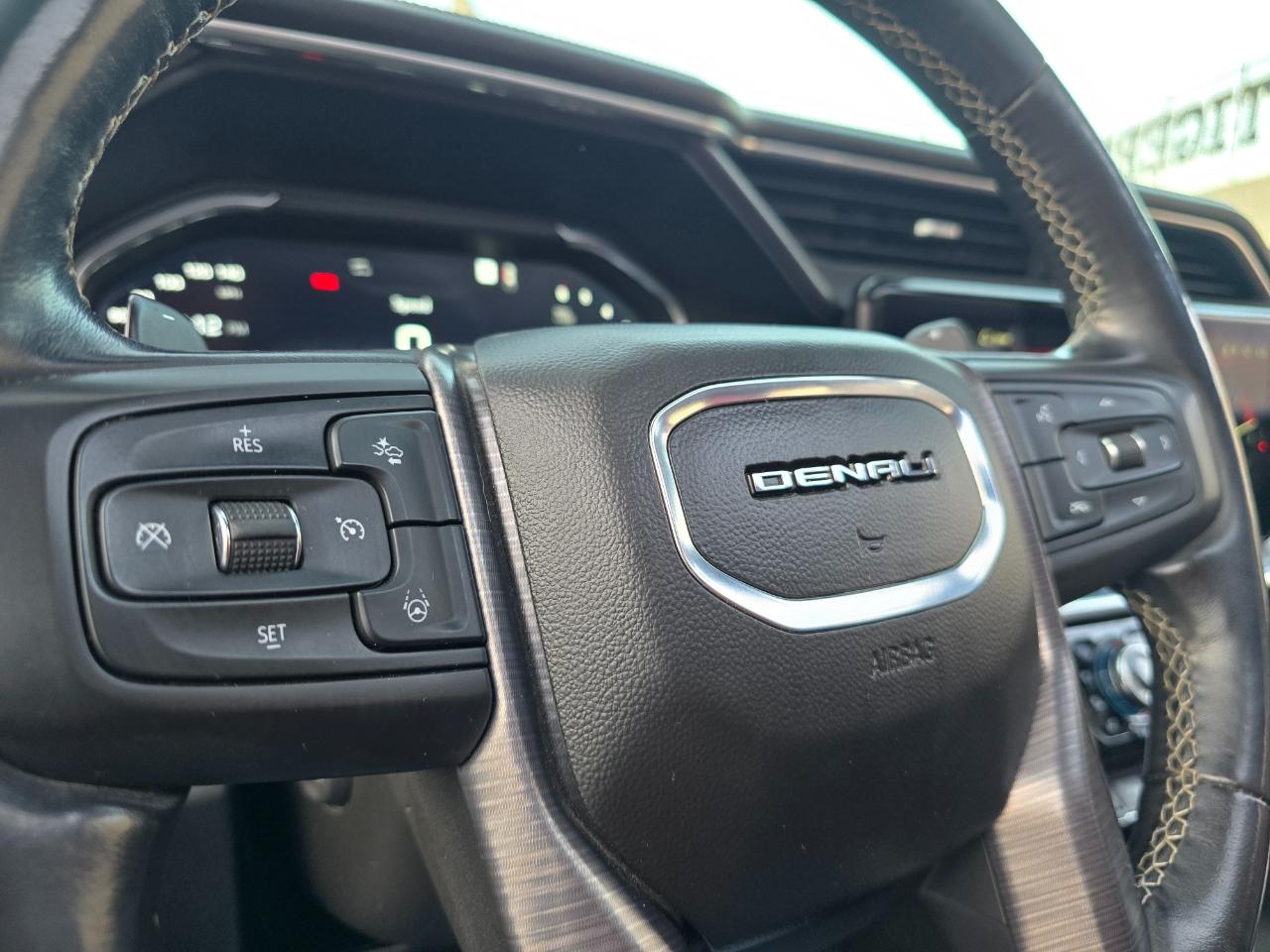 GMC Sierra 1500 4WD Crew Cab 147" Denali Ultimate 2022