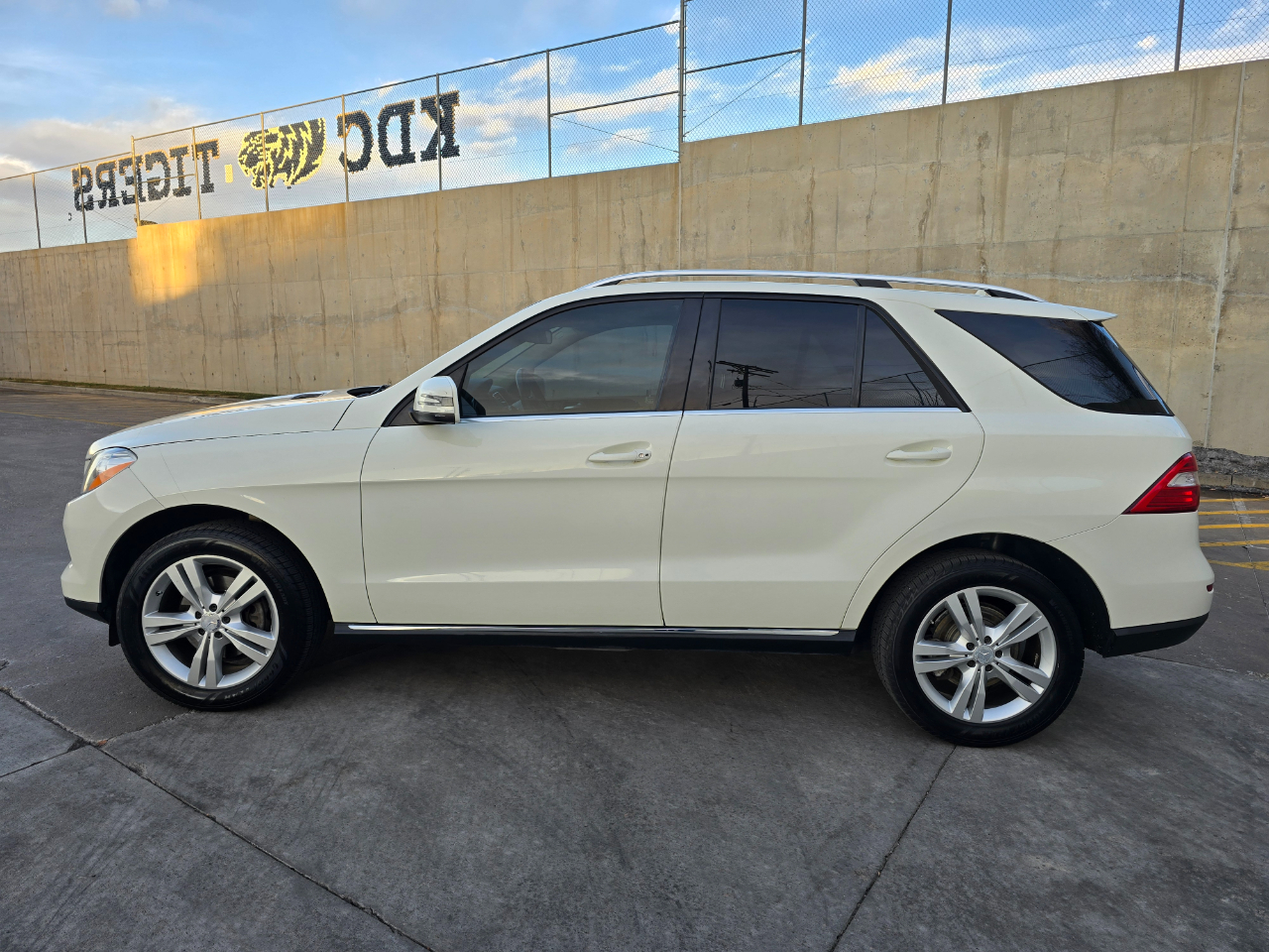 Mercedes-Benz M-Class 4MATIC 4dr ML 350 2013