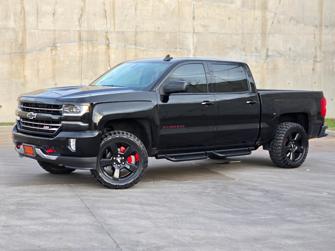 2017 Chevrolet Silverado 1500 4WD Crew Cab 143.5" LTZ w/2LZ