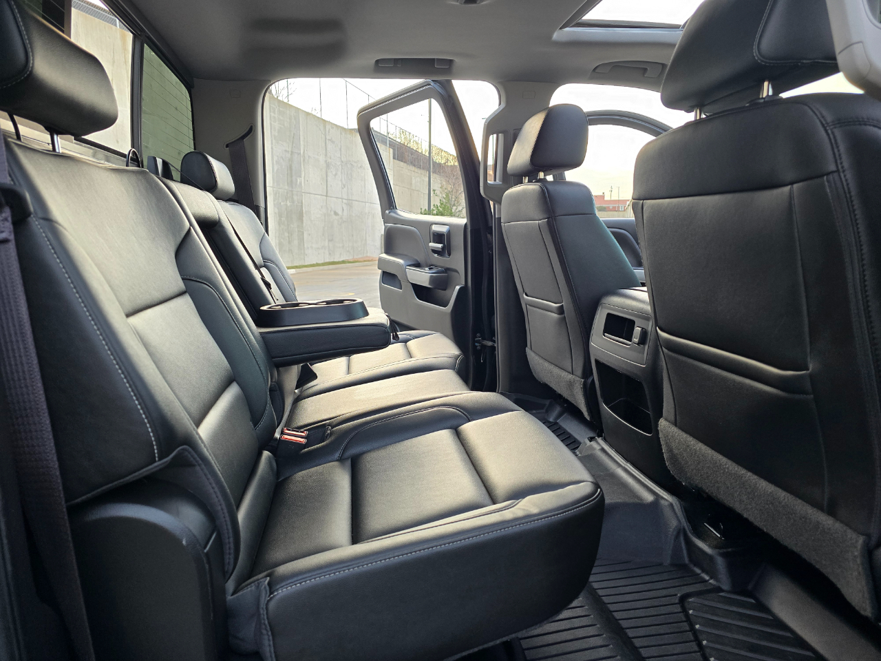 Chevrolet Silverado 1500 4WD Crew Cab 143.5" LTZ w/2LZ 2017