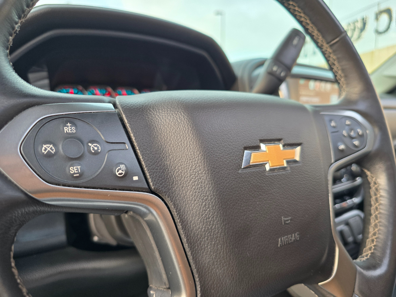 Chevrolet Silverado 1500 4WD Crew Cab 143.5" LTZ w/2LZ 2017