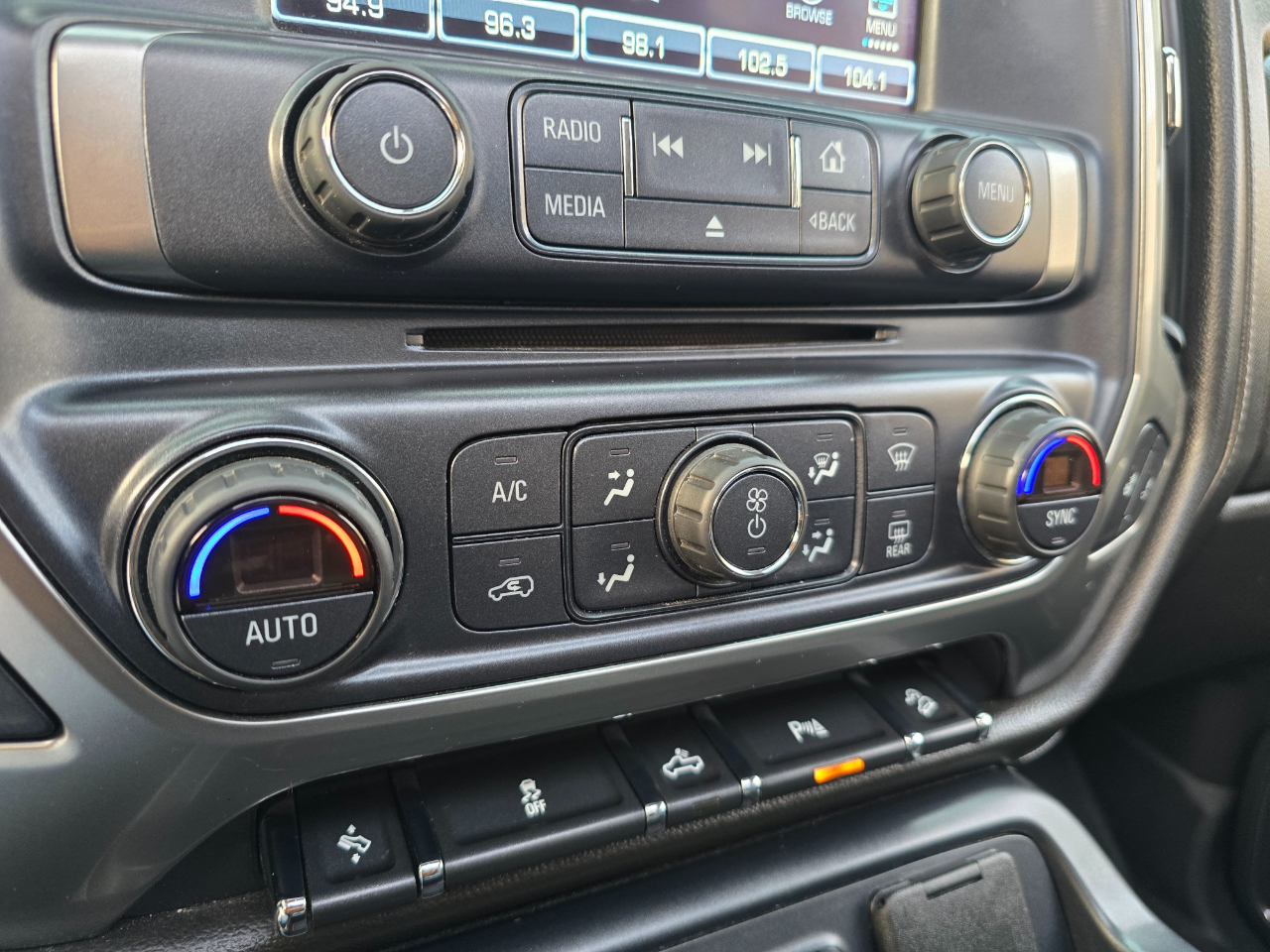 Chevrolet Silverado 1500 4WD Crew Cab 143.5" LTZ w/2LZ 2017