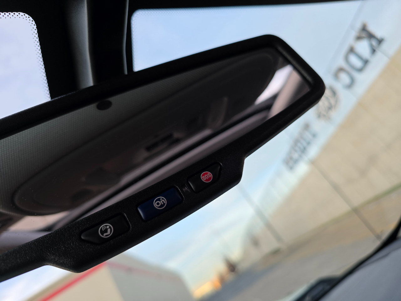 Chevrolet Silverado 1500 4WD Crew Cab 143.5" LTZ w/2LZ 2017