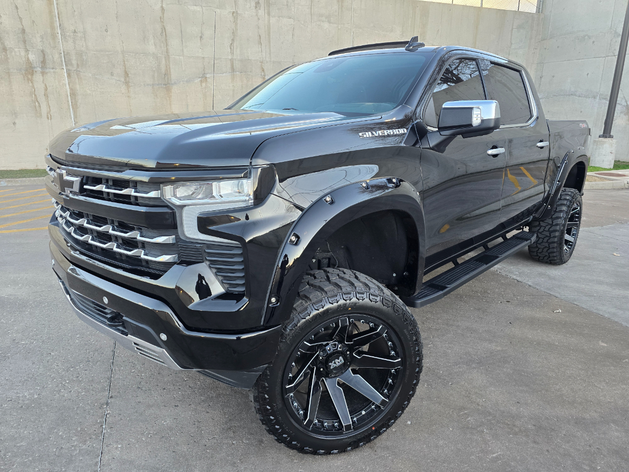 Chevrolet Silverado 1500 4WD Crew Cab 147" LTZ 2023