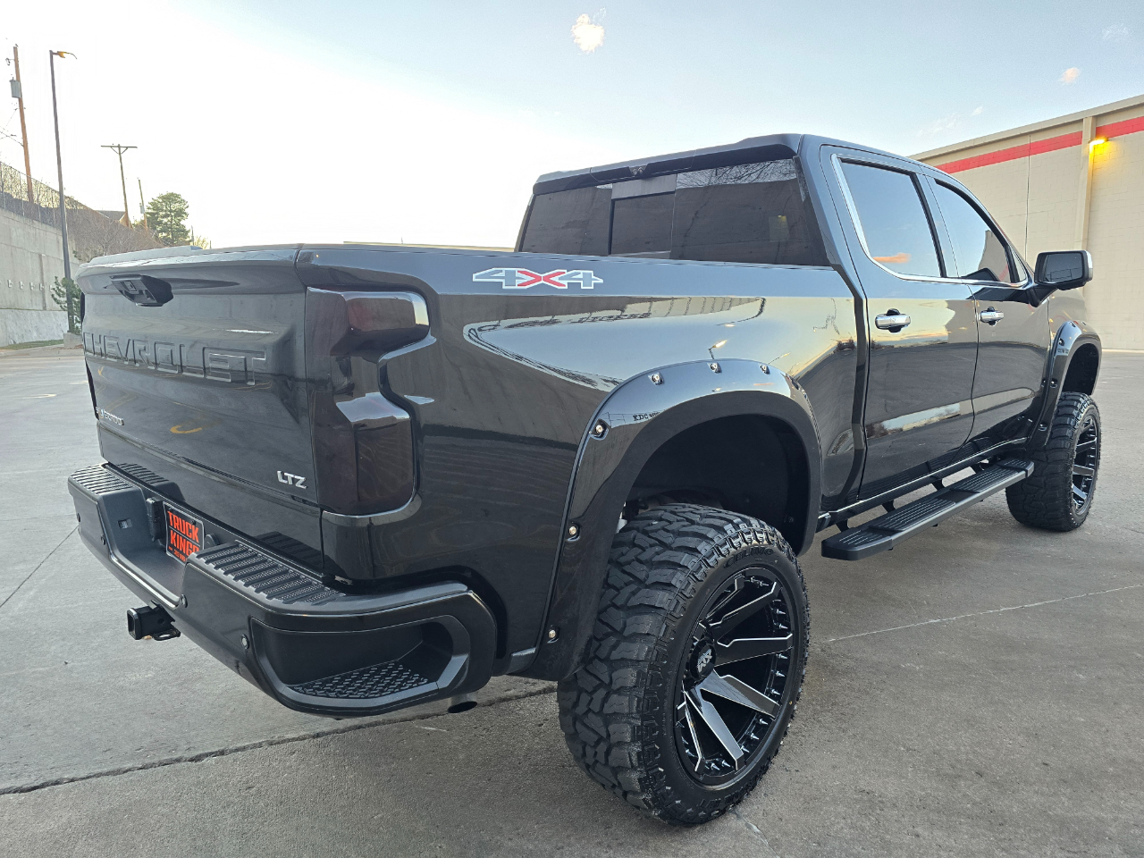 Chevrolet Silverado 1500 4WD Crew Cab 147" LTZ 2023