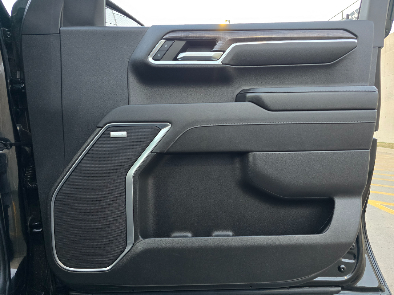 Chevrolet Silverado 1500 4WD Crew Cab 147" LTZ 2023