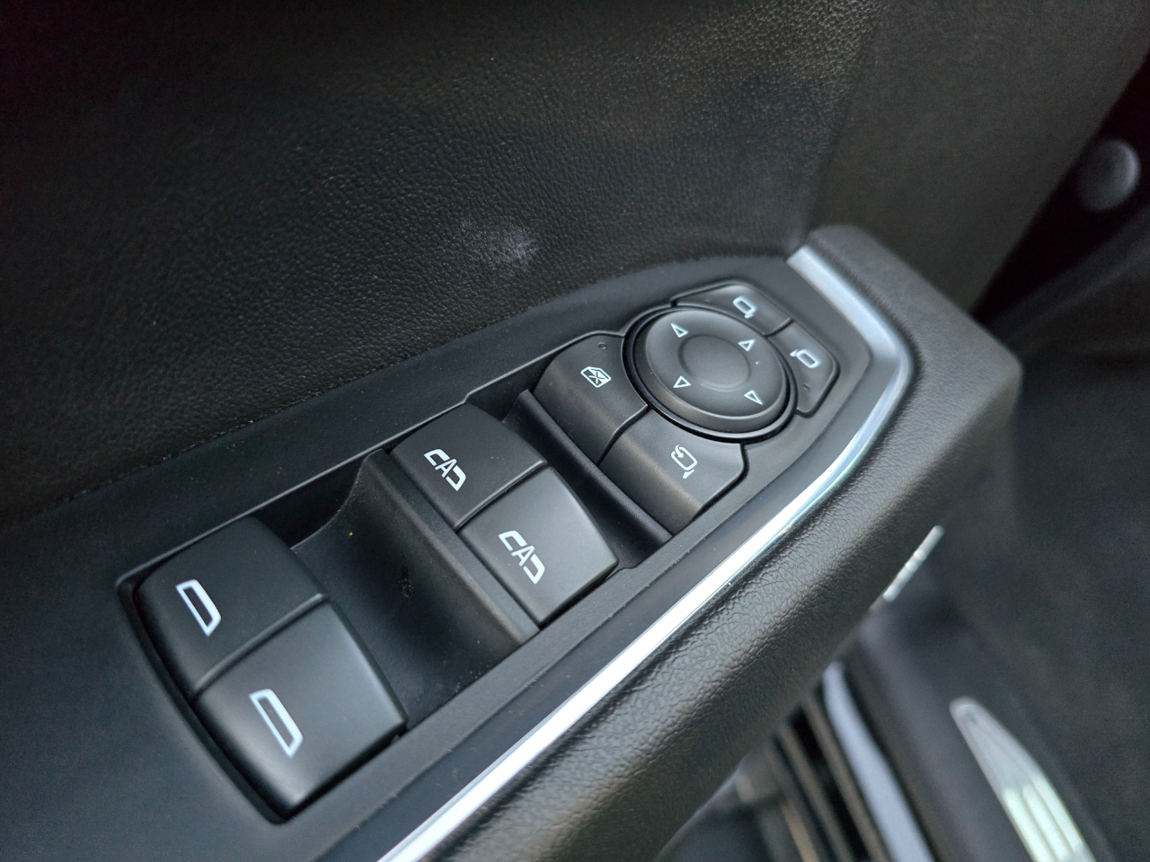 Chevrolet Silverado 1500 4WD Crew Cab 147" LTZ 2023