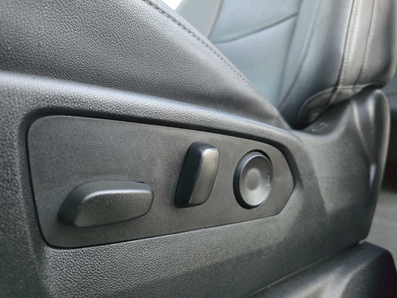 Chevrolet Silverado 1500 4WD Crew Cab 147" LTZ 2023