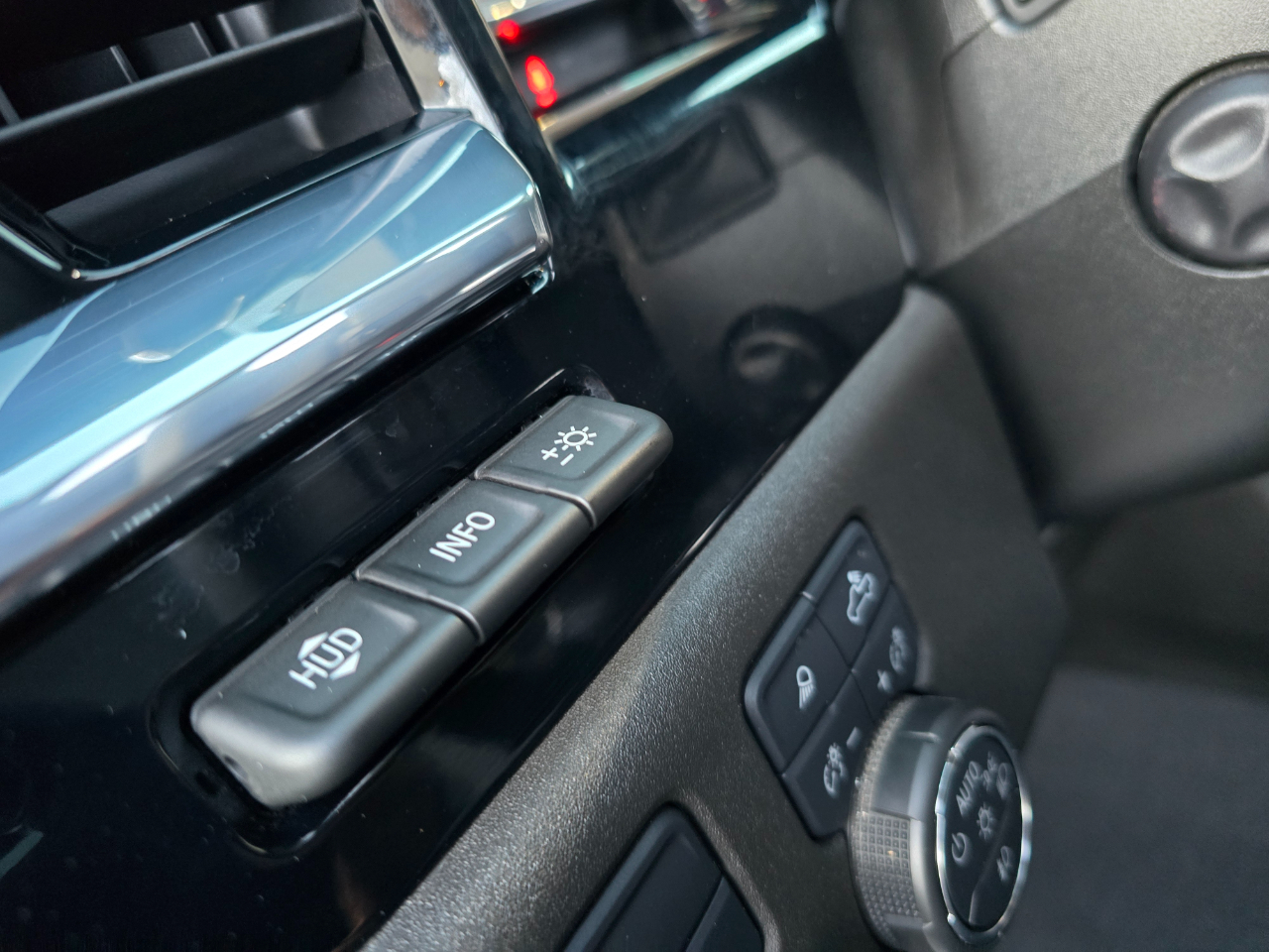 Chevrolet Silverado 1500 4WD Crew Cab 147" LTZ 2023