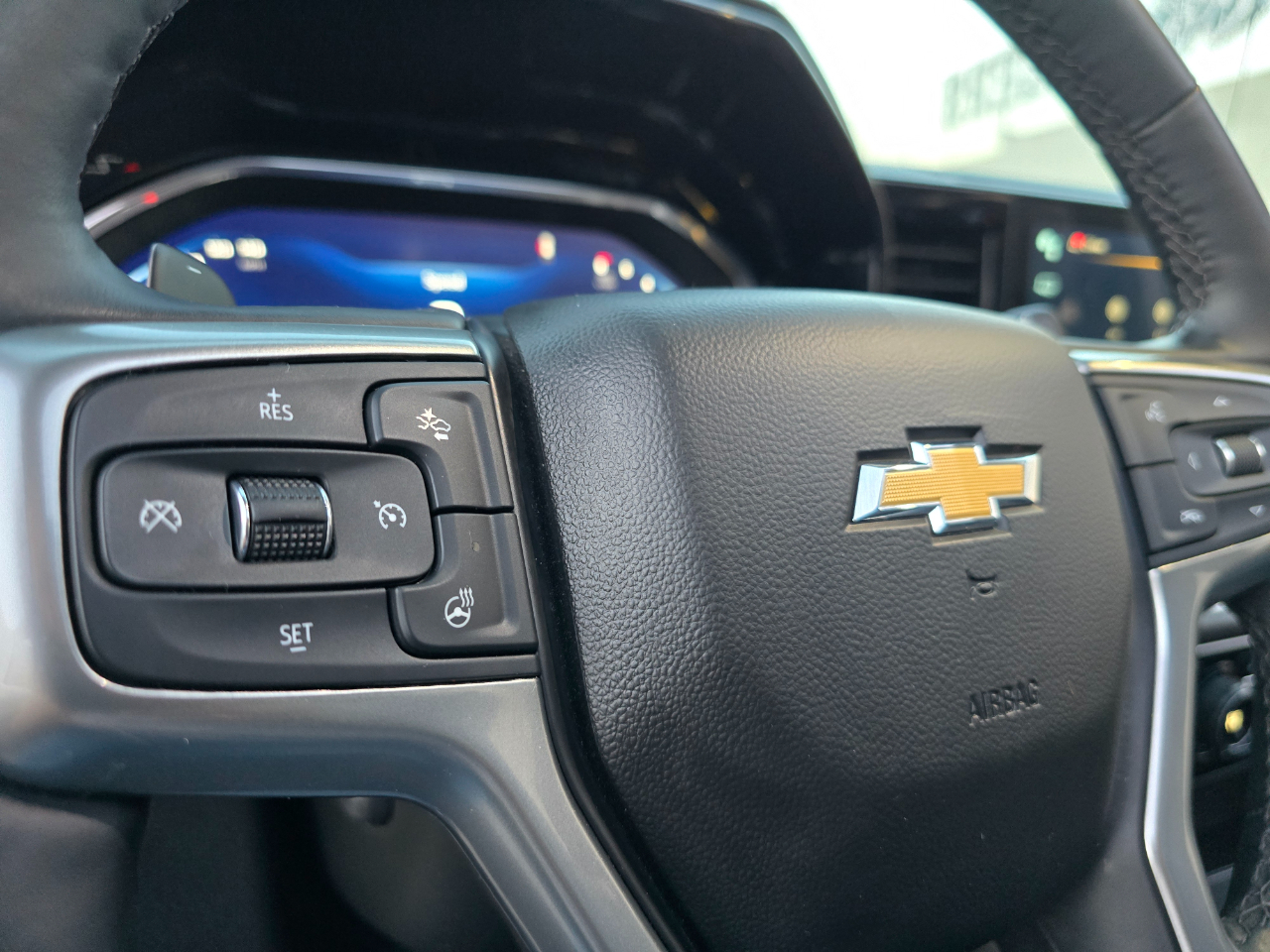 Chevrolet Silverado 1500 4WD Crew Cab 147" LTZ 2023