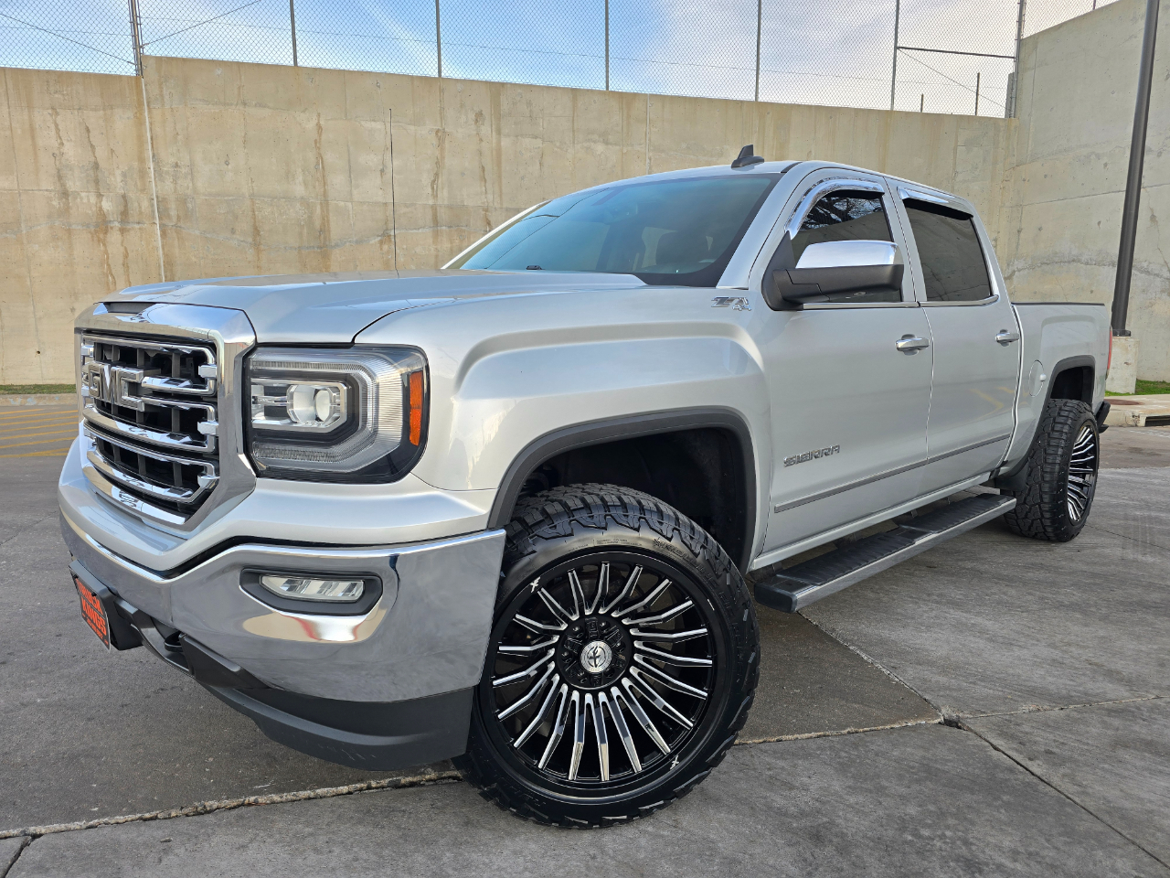 GMC Sierra 1500 4WD Crew Cab 143.5" SLT 2016