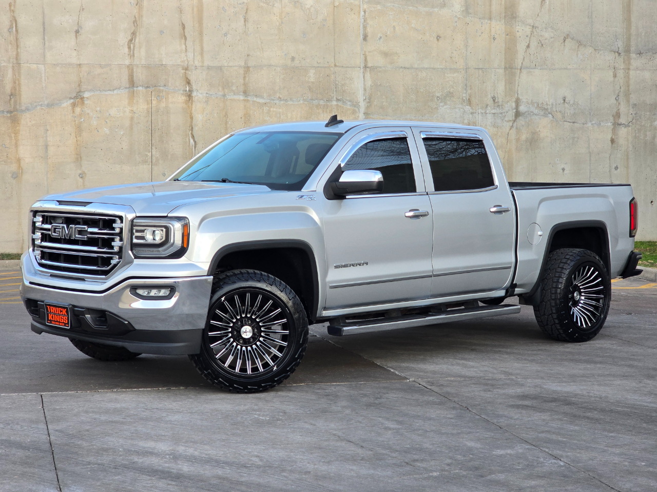 2016 GMC Sierra 1500 4WD Crew Cab 143.5" SLT