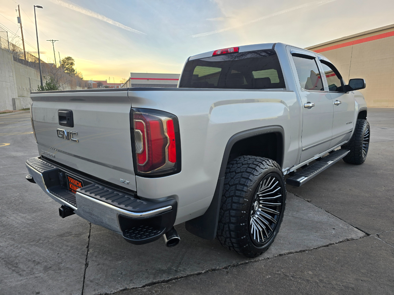 GMC Sierra 1500 4WD Crew Cab 143.5" SLT 2016