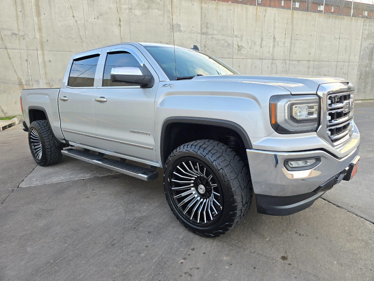 GMC Sierra 1500 4WD Crew Cab 143.5" SLT 2016