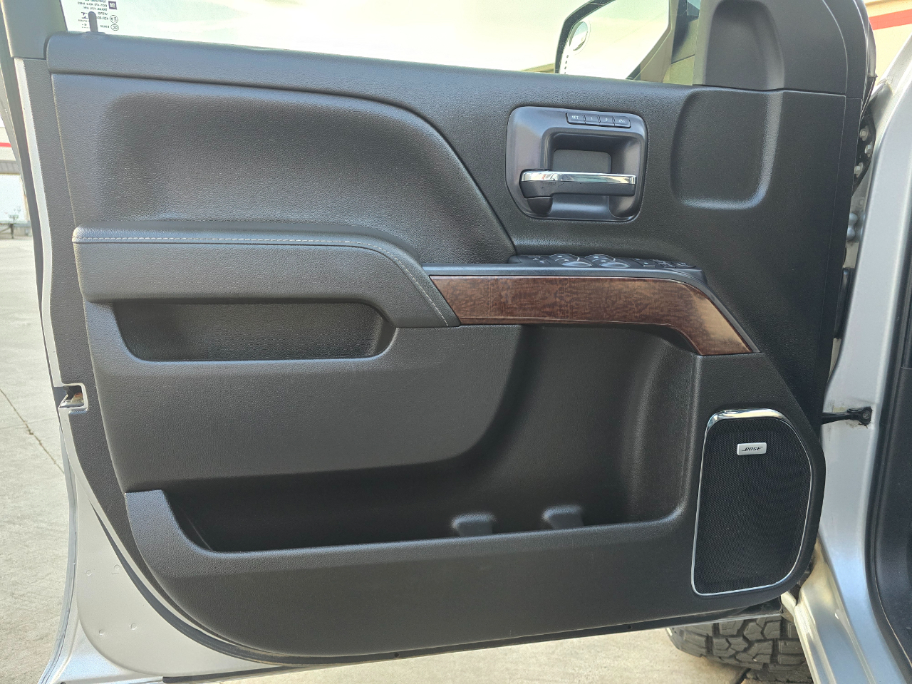 GMC Sierra 1500 4WD Crew Cab 143.5" SLT 2016