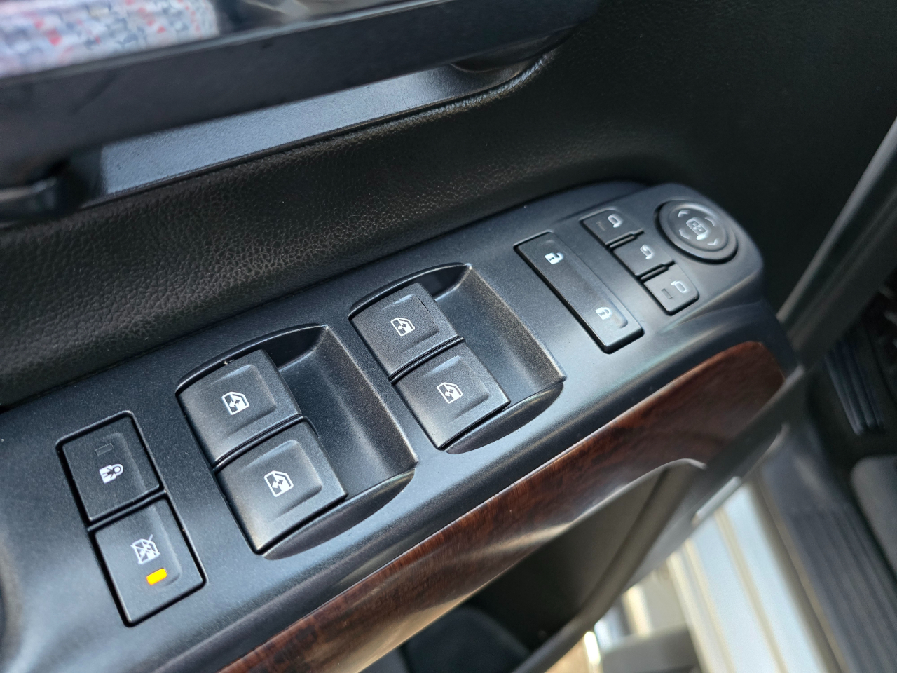 GMC Sierra 1500 4WD Crew Cab 143.5" SLT 2016