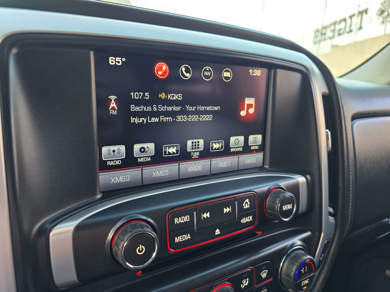 GMC Sierra 1500 4WD Crew Cab 143.5" SLT 2016