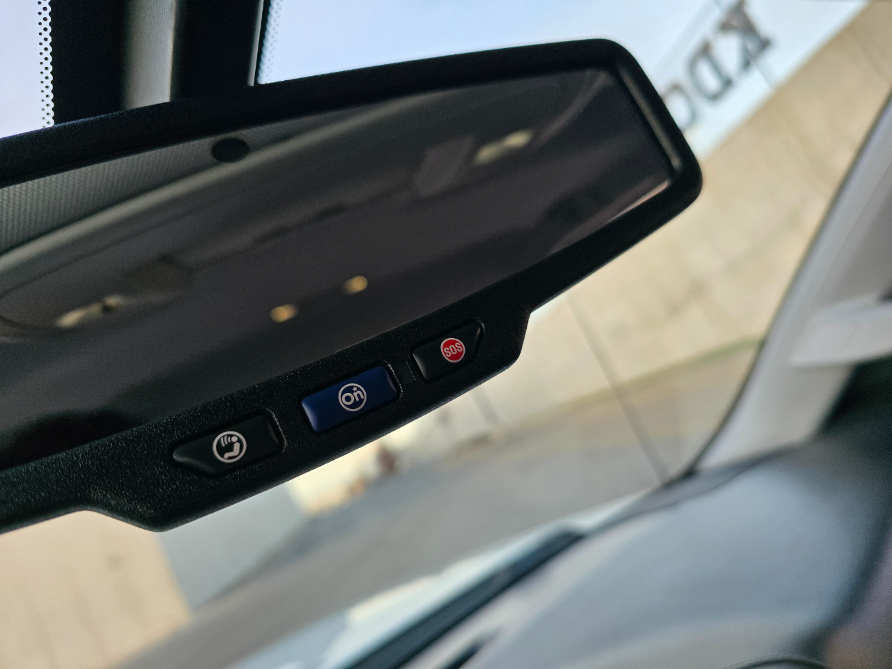 GMC Sierra 1500 4WD Crew Cab 143.5" SLT 2016