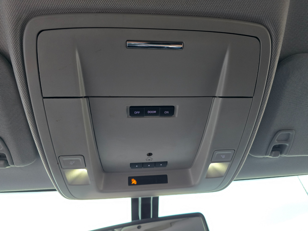 GMC Sierra 1500 4WD Crew Cab 143.5" SLT 2016