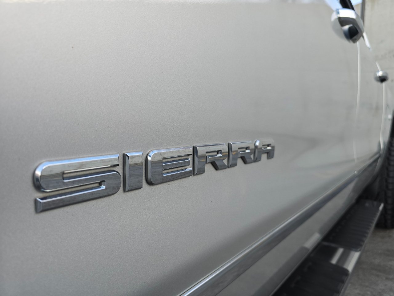 GMC Sierra 1500 4WD Crew Cab 143.5" SLT 2016